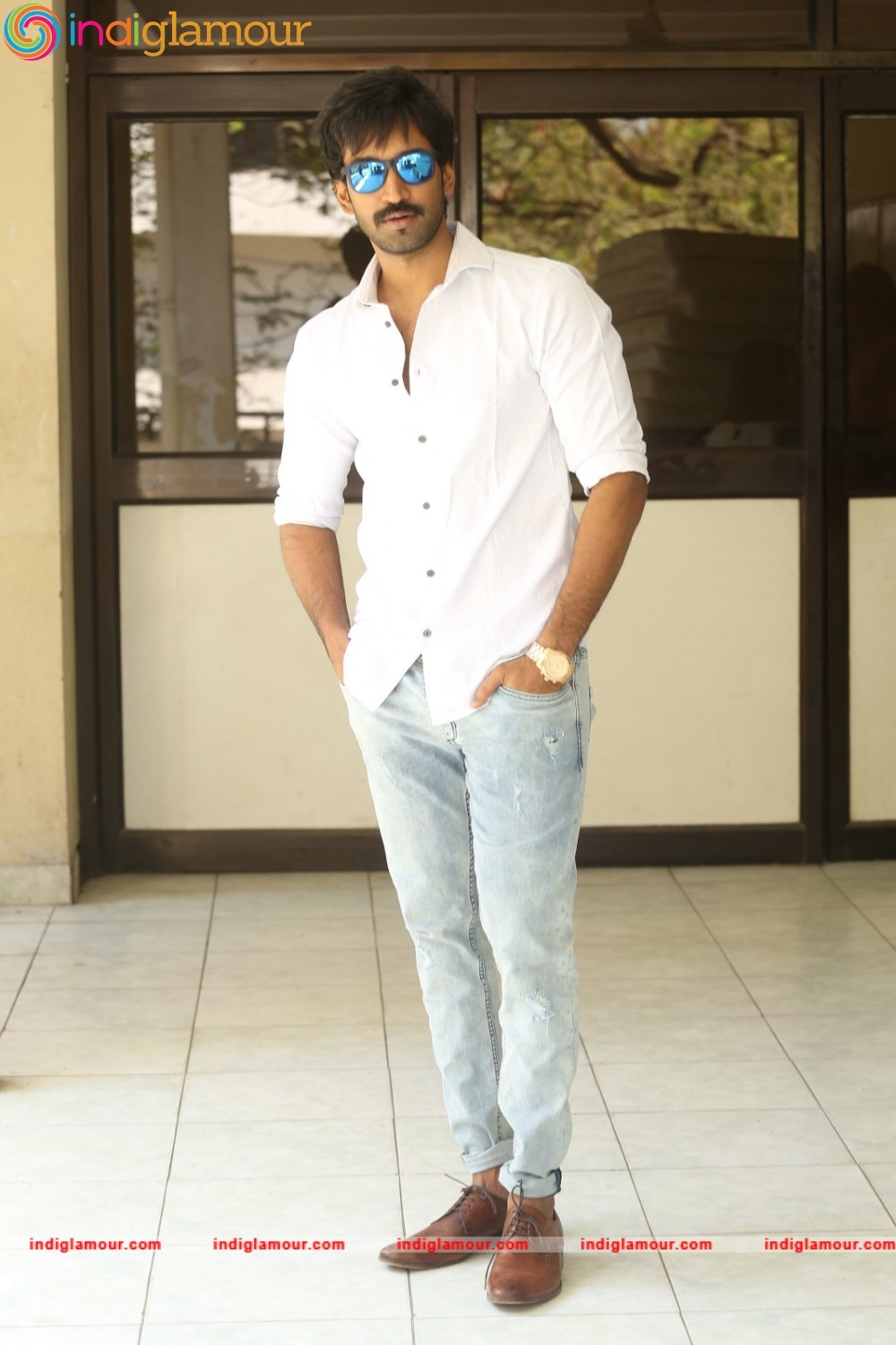Aadhi Actor hd photo