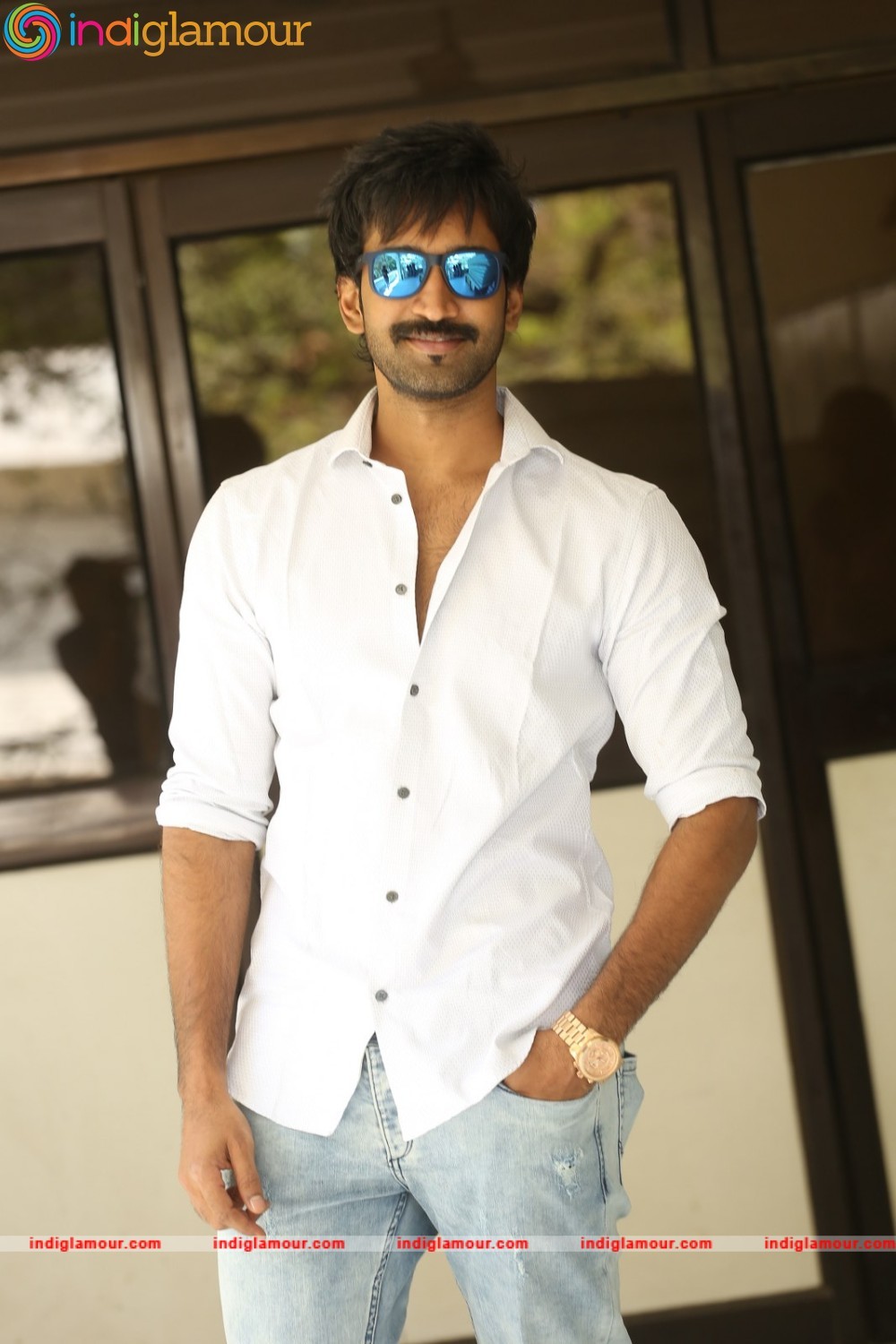 Aadhi Actor hd photo
