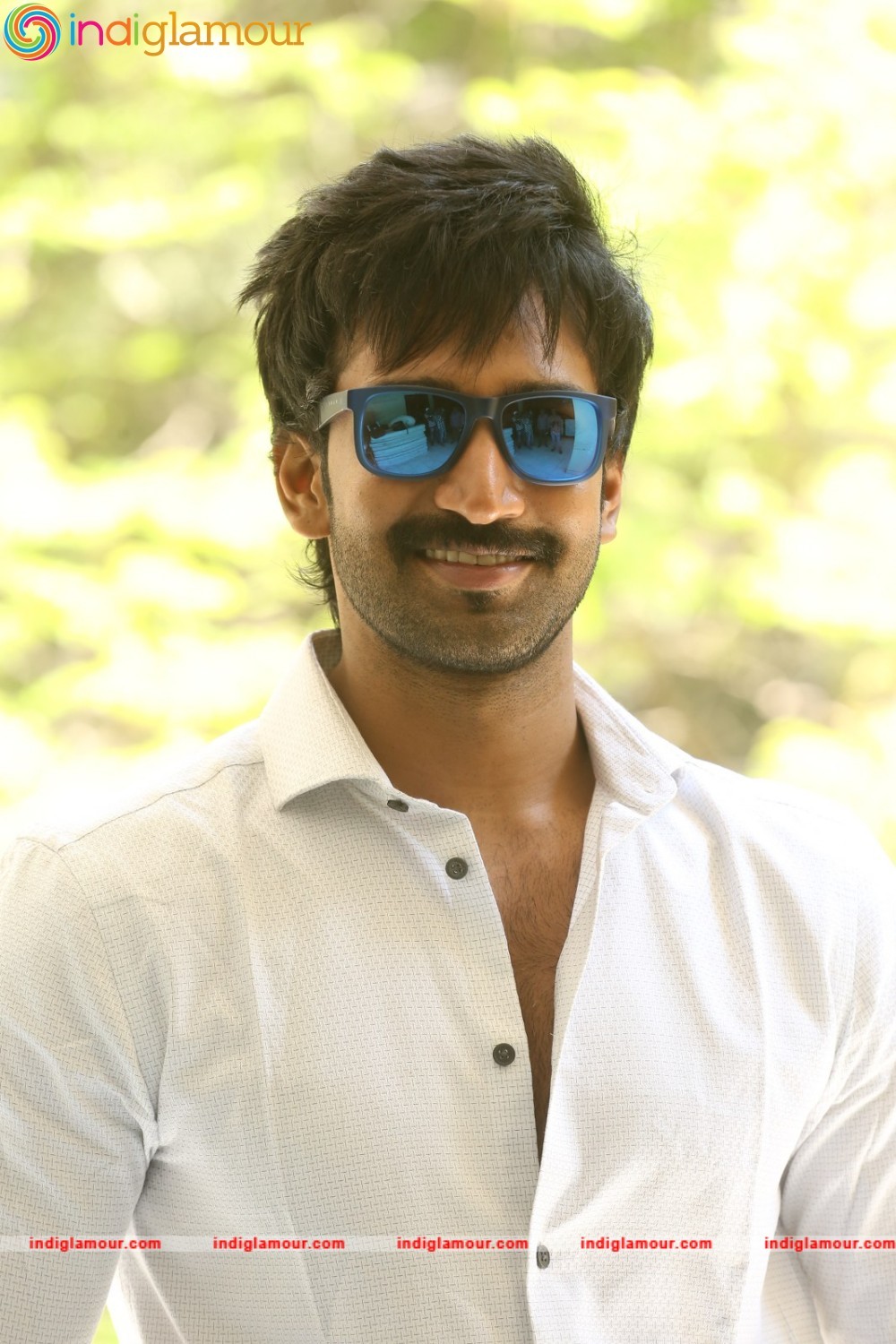 Aadhi Actor hd photo