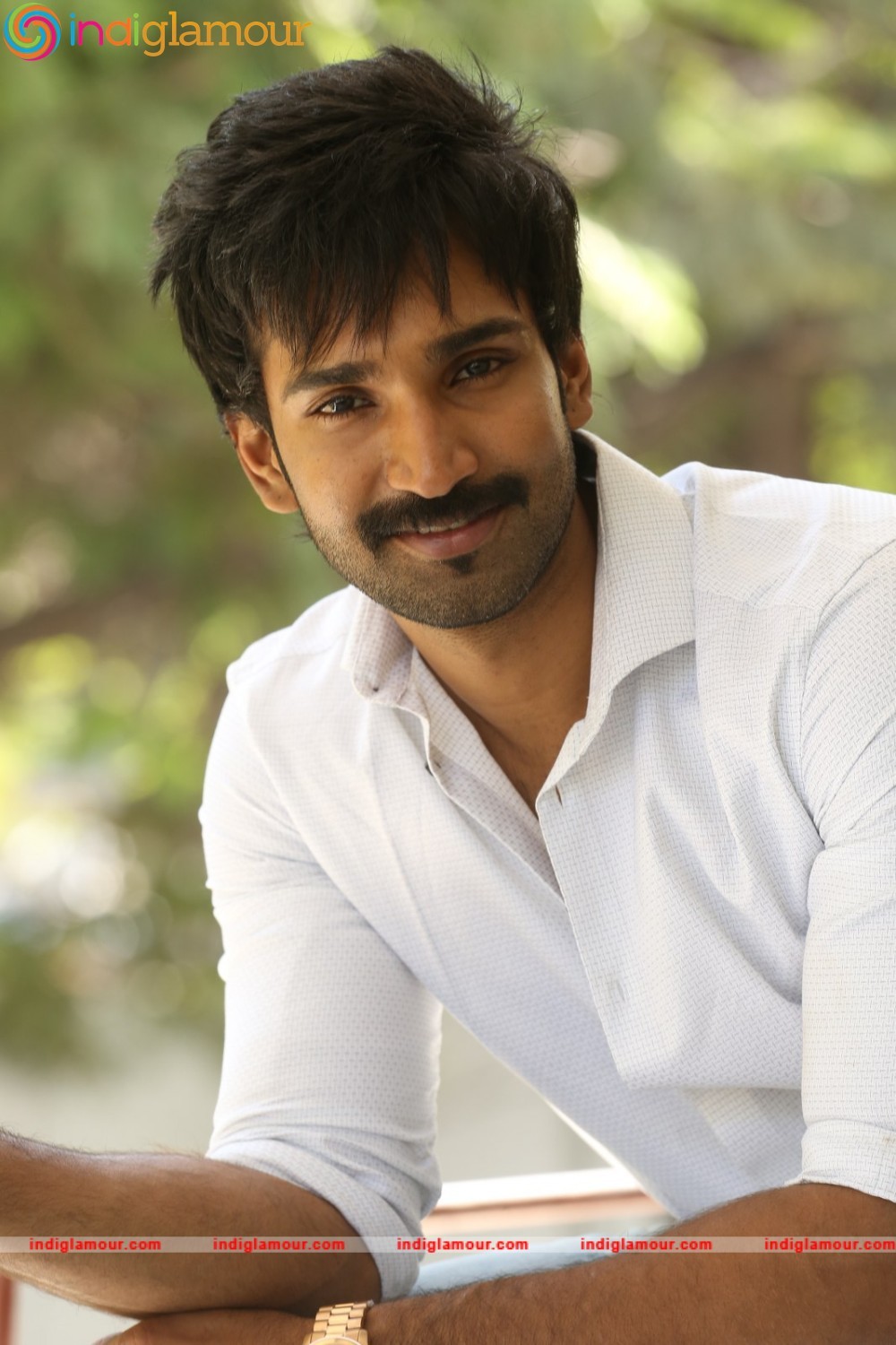 Aadhi Actor hd photo