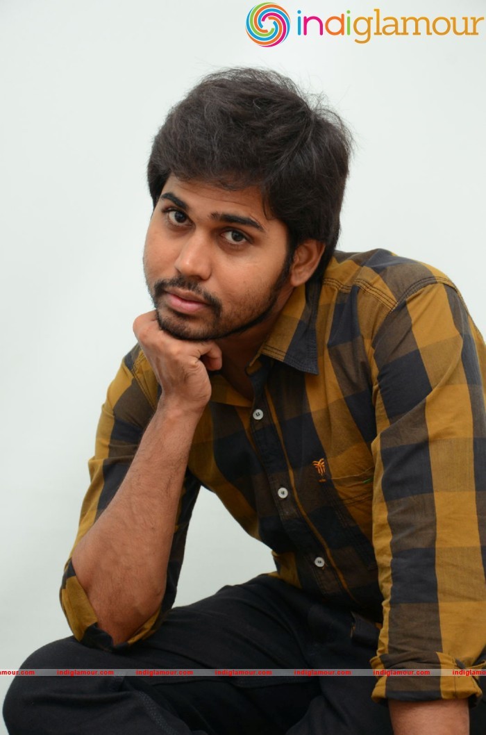 Parvatheesam Actor Photos Actor hd photo