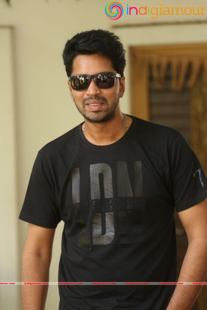 Allari Naresh Interview Photos Actor hd photo