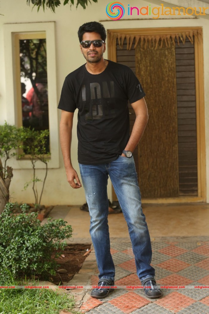 Allari Naresh Interview Photos Actor hd photo
