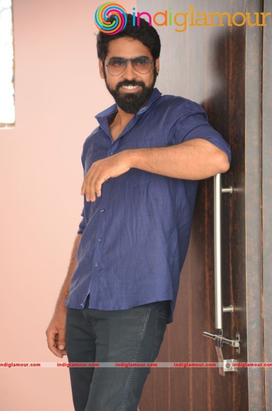 Ashish Gandhi Interview stills Actor hd photo