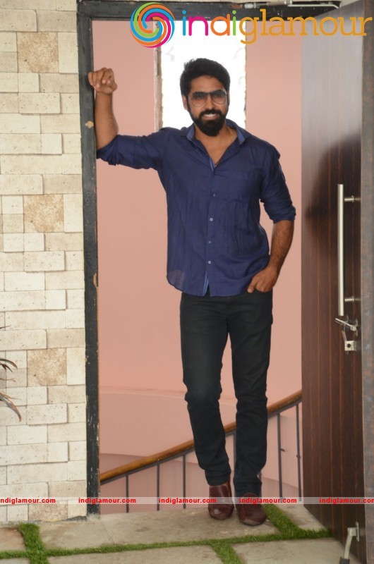 Ashish Gandhi Interview stills Actor hd photo