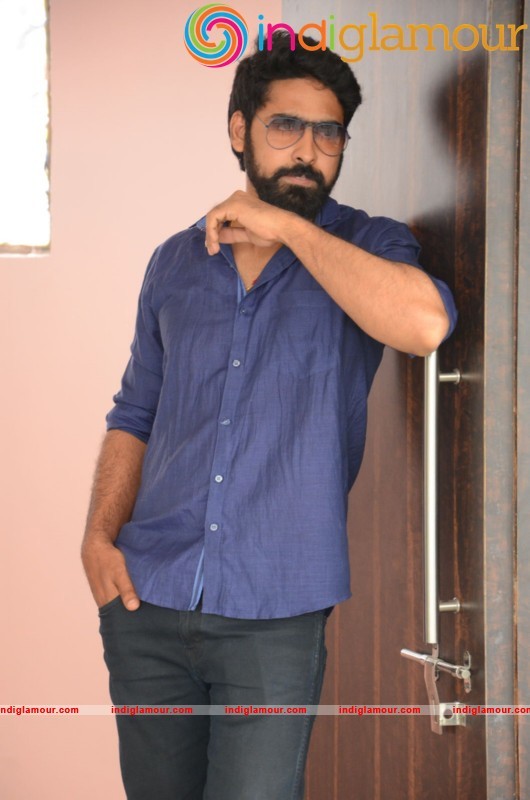 Ashish Gandhi Interview stills Actor hd photo