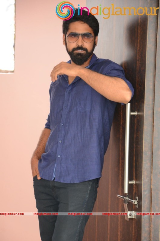 Ashish Gandhi Interview stills Actor hd photo