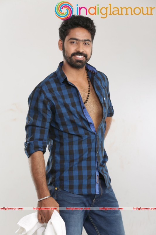 Ashish Gandhi Interview stills Actor hd photo