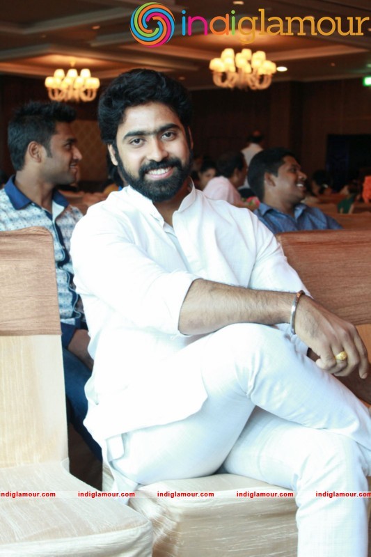 Ashish Gandhi Actor hd photo