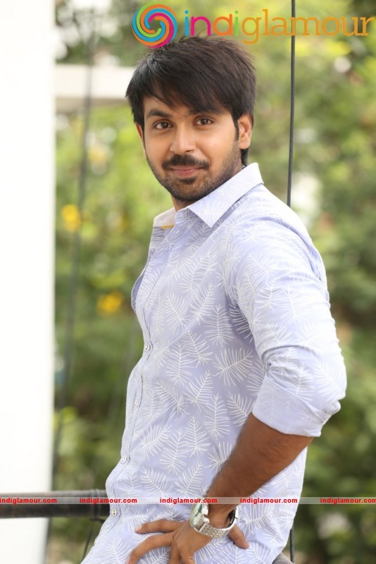 Hero Maanas Photos Actor hd photo