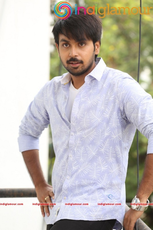 Hero Maanas Photos Actor hd photo