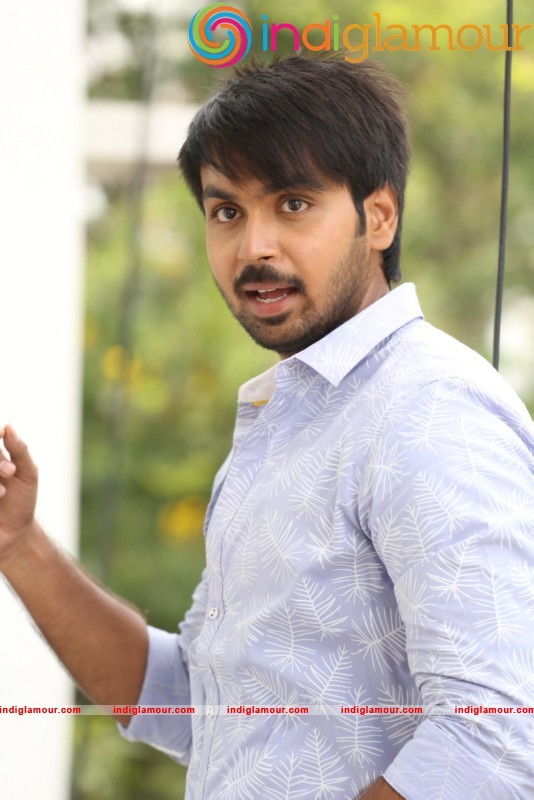 Hero Maanas Photos Actor hd photo