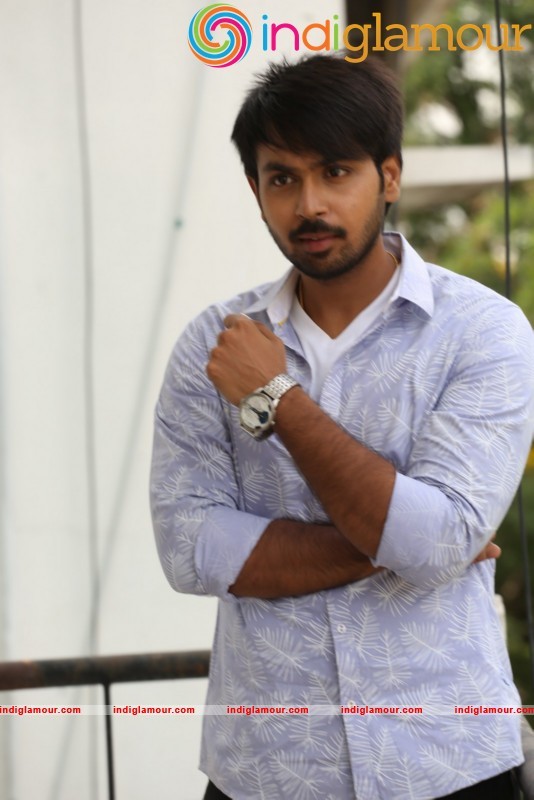 Hero Maanas Photos Actor hd photo