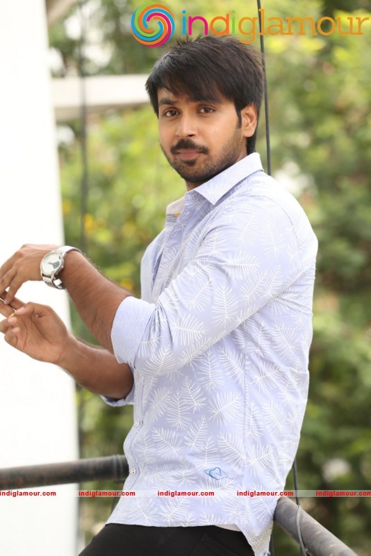Hero Maanas Photos Actor hd photo