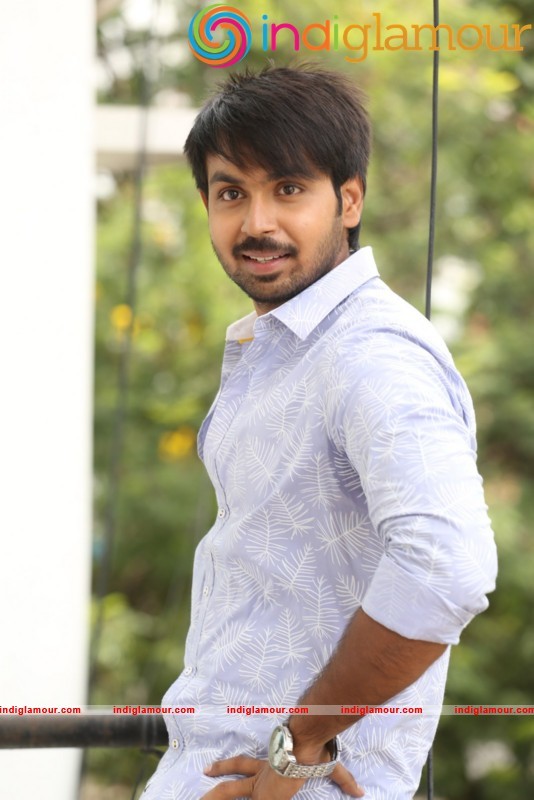 Hero Maanas Photos Actor hd photo