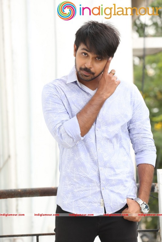 Hero Maanas Photos Actor hd photo