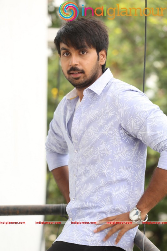 Hero Maanas Photos Actor hd photo