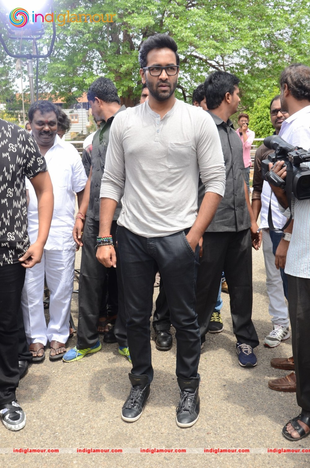 Manchu Vishnu Actor hd photo
