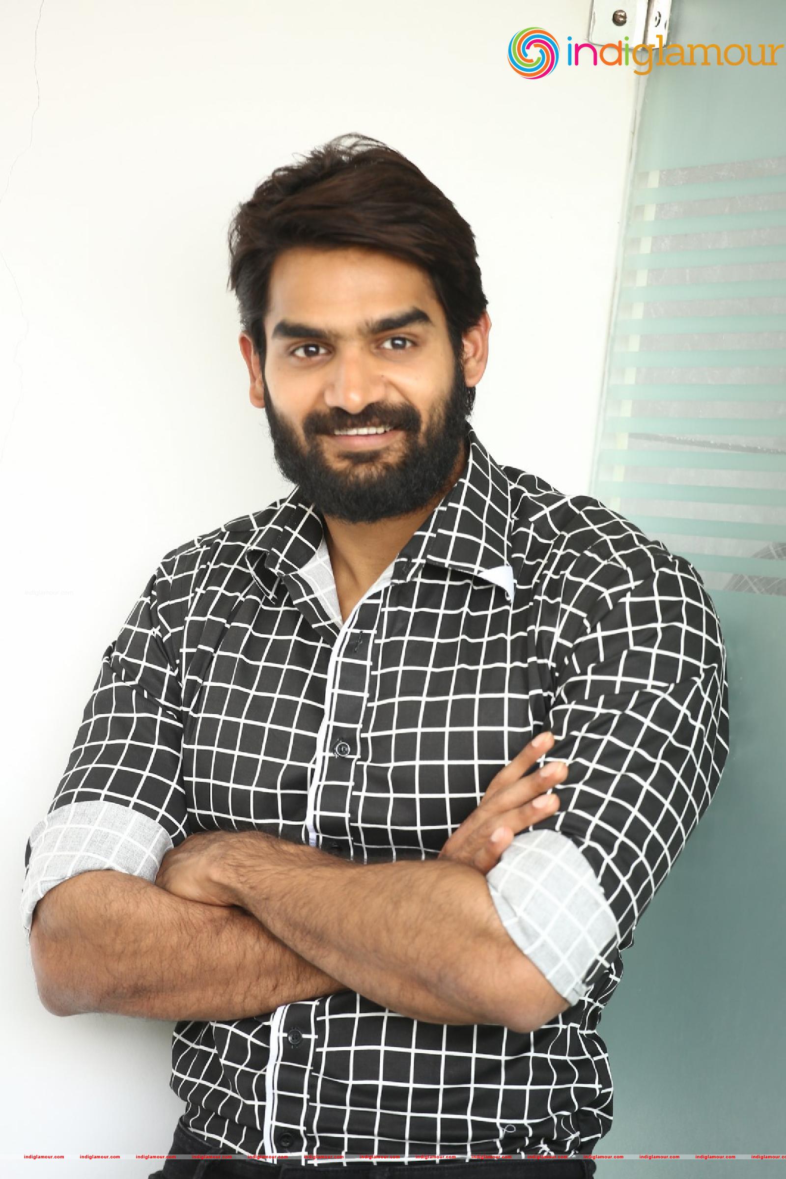 Kartikeya Actor hd photo