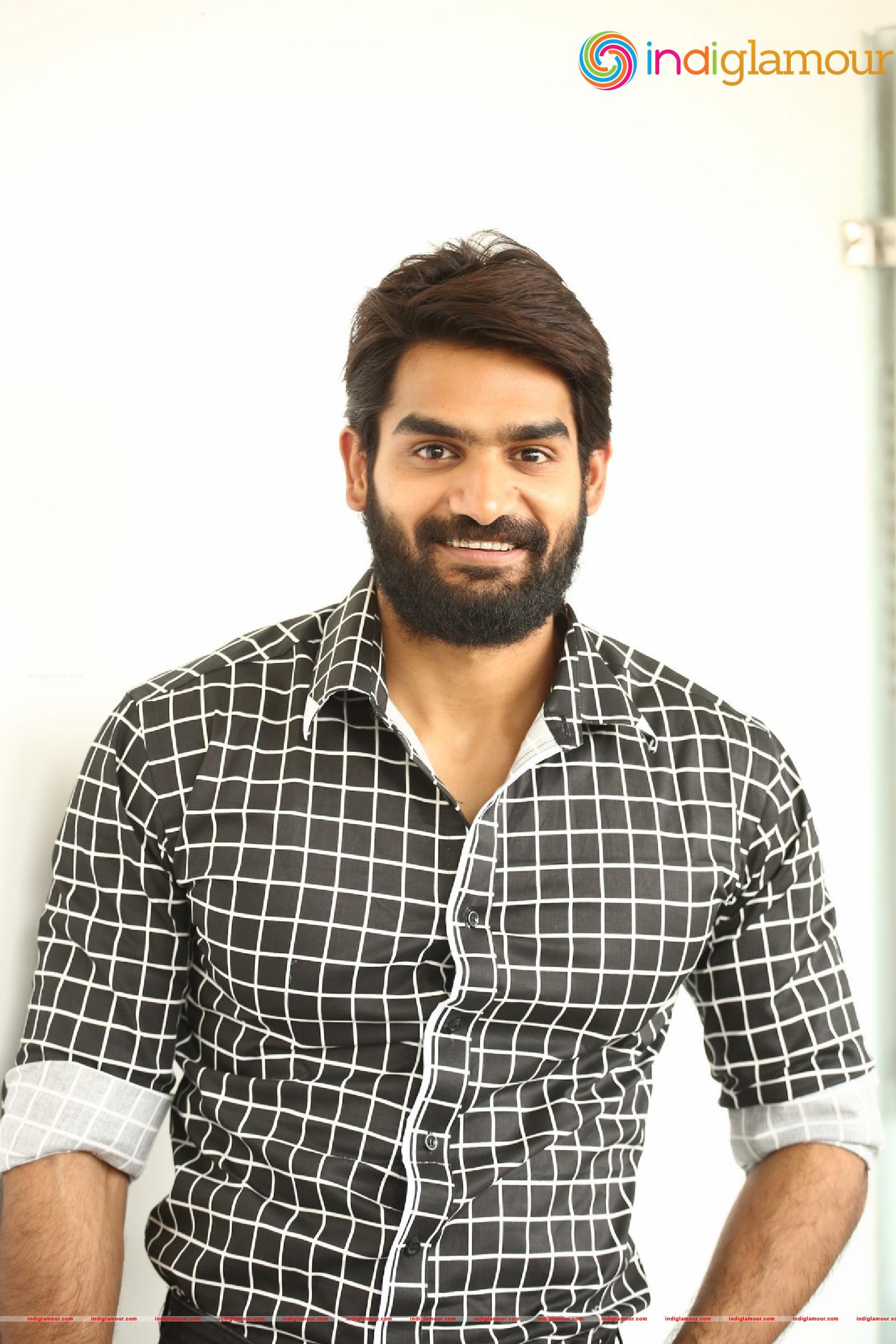Kartikeya Actor hd photo