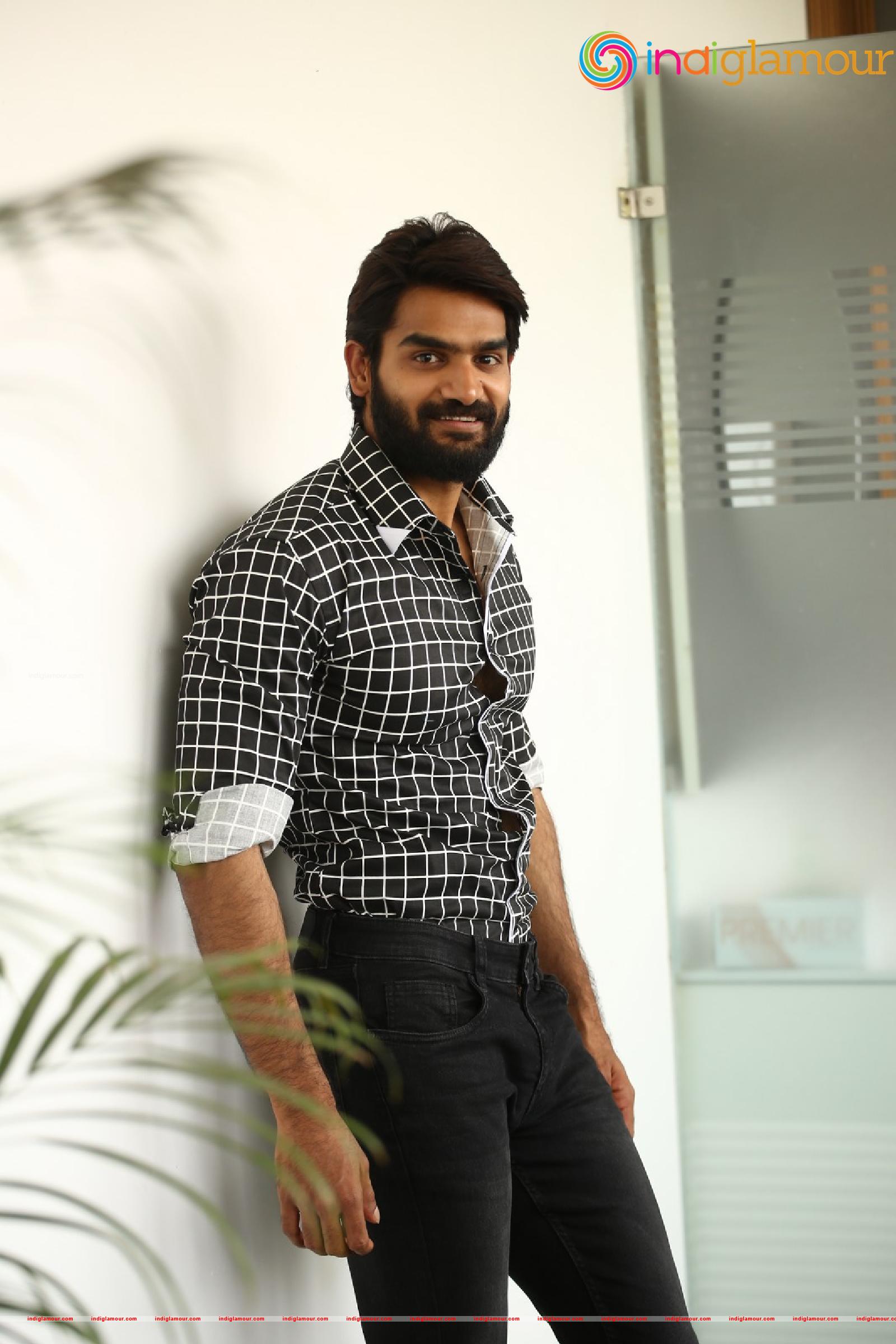 Kartikeya Actor hd photo