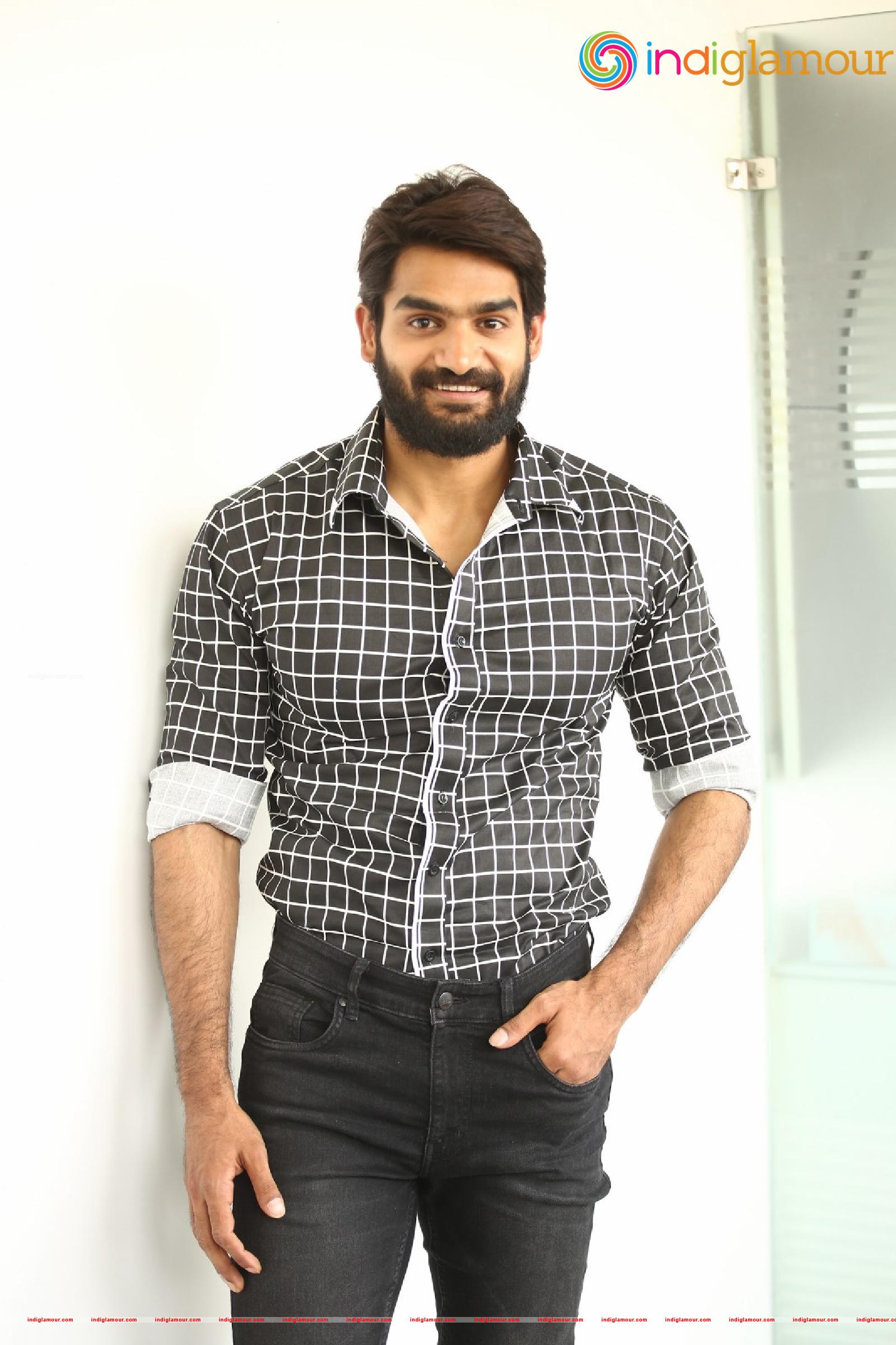 Kartikeya Actor hd photo