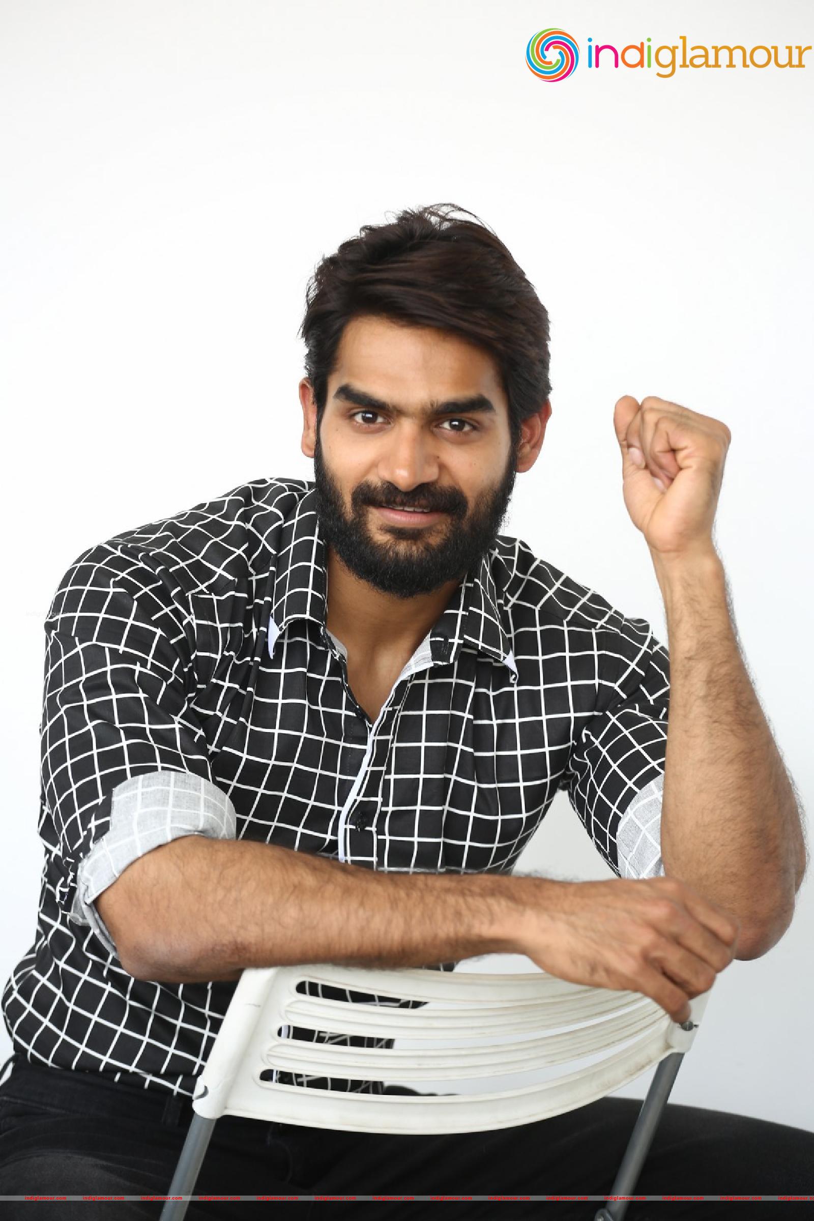 Kartikeya Actor hd photo