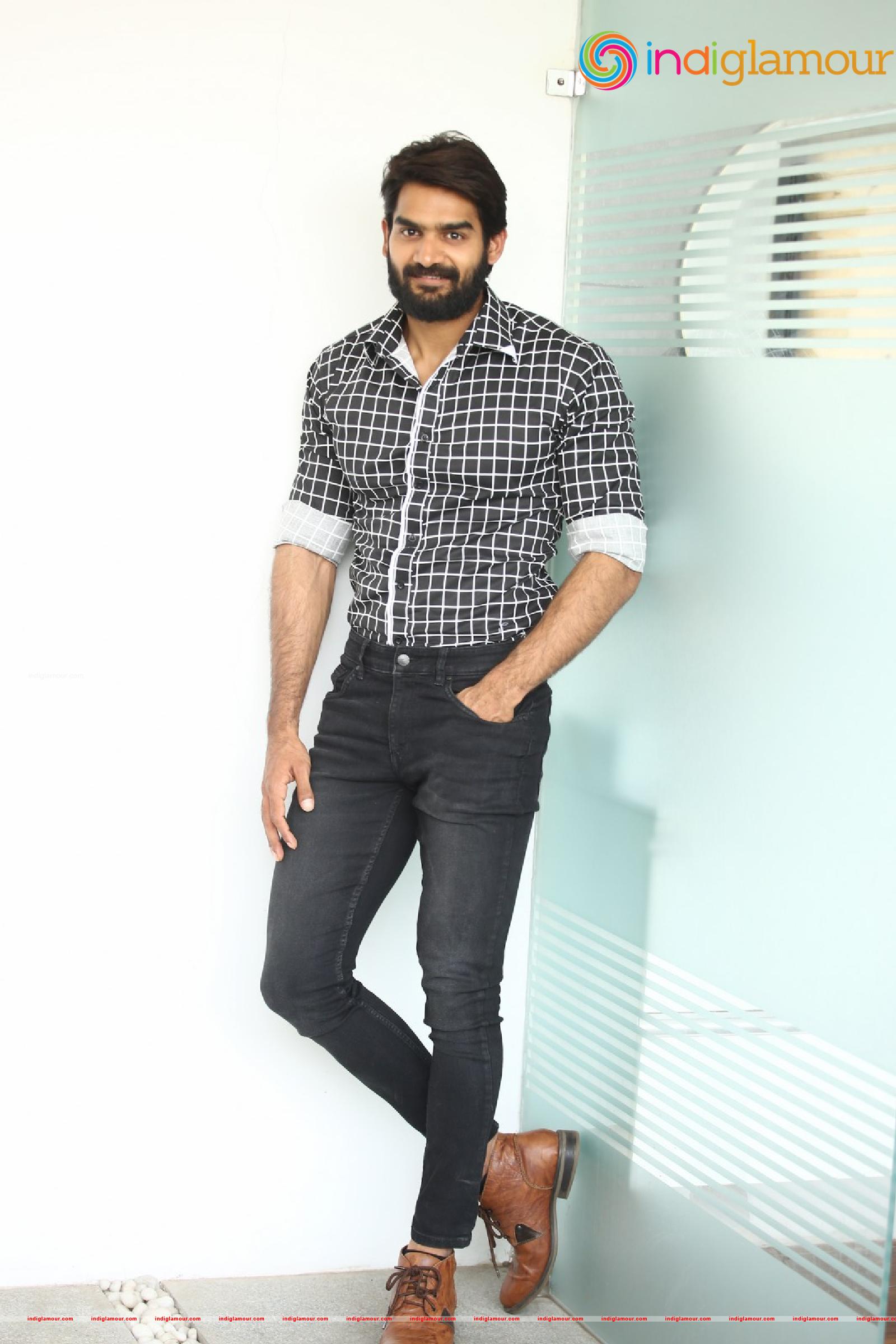 Kartikeya Actor hd photo