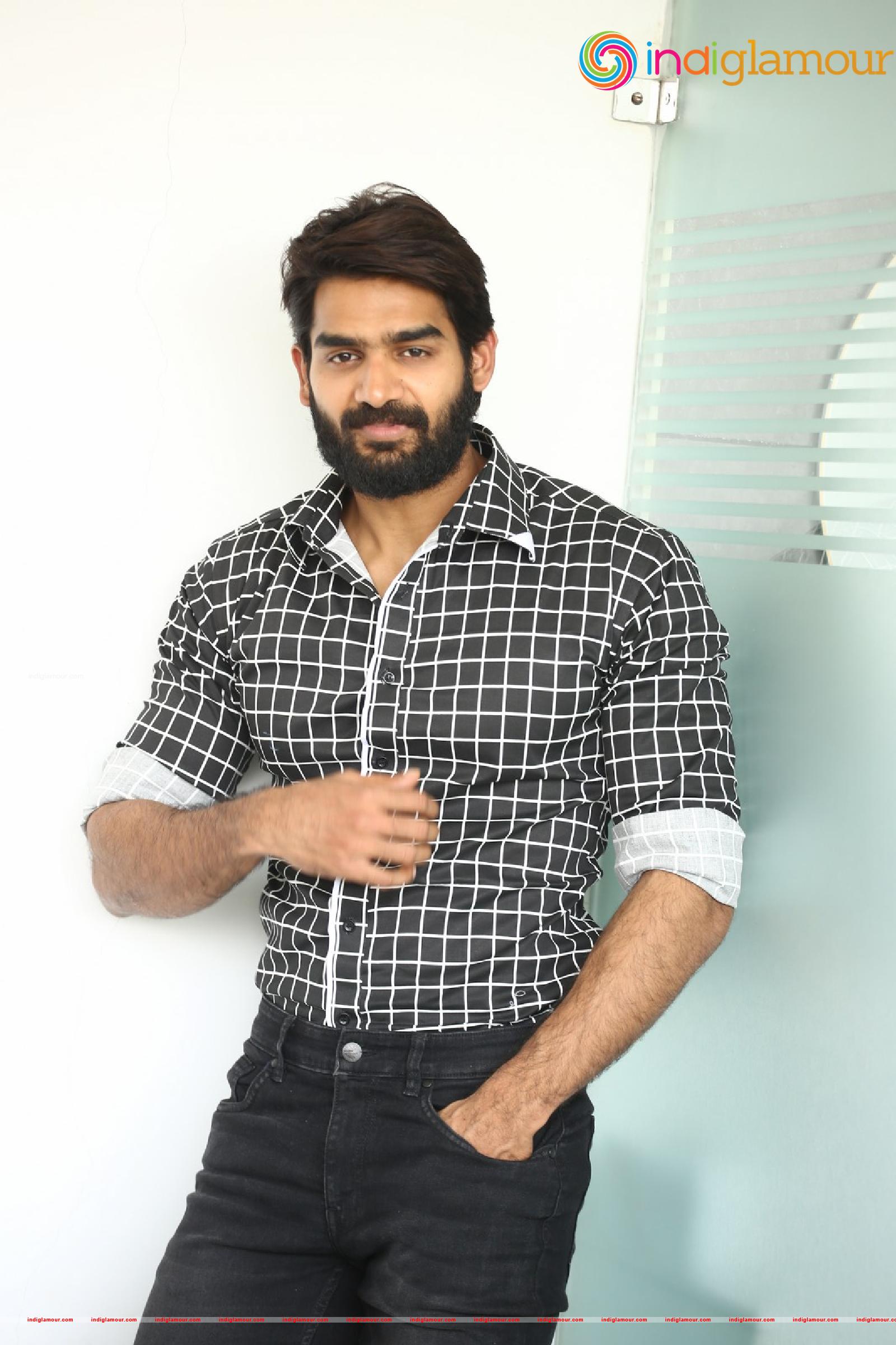 Kartikeya Actor hd photo
