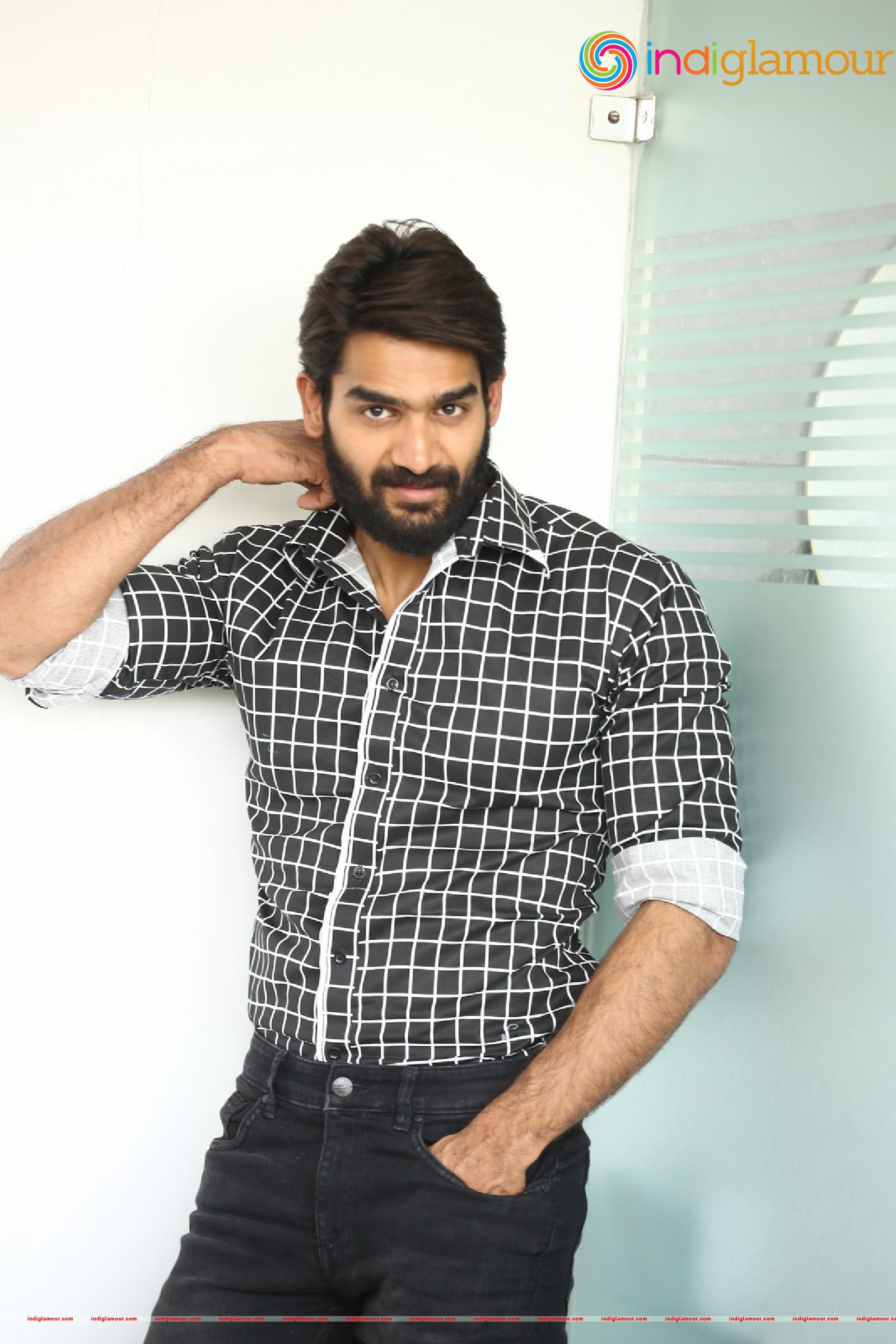 Kartikeya Actor hd photo
