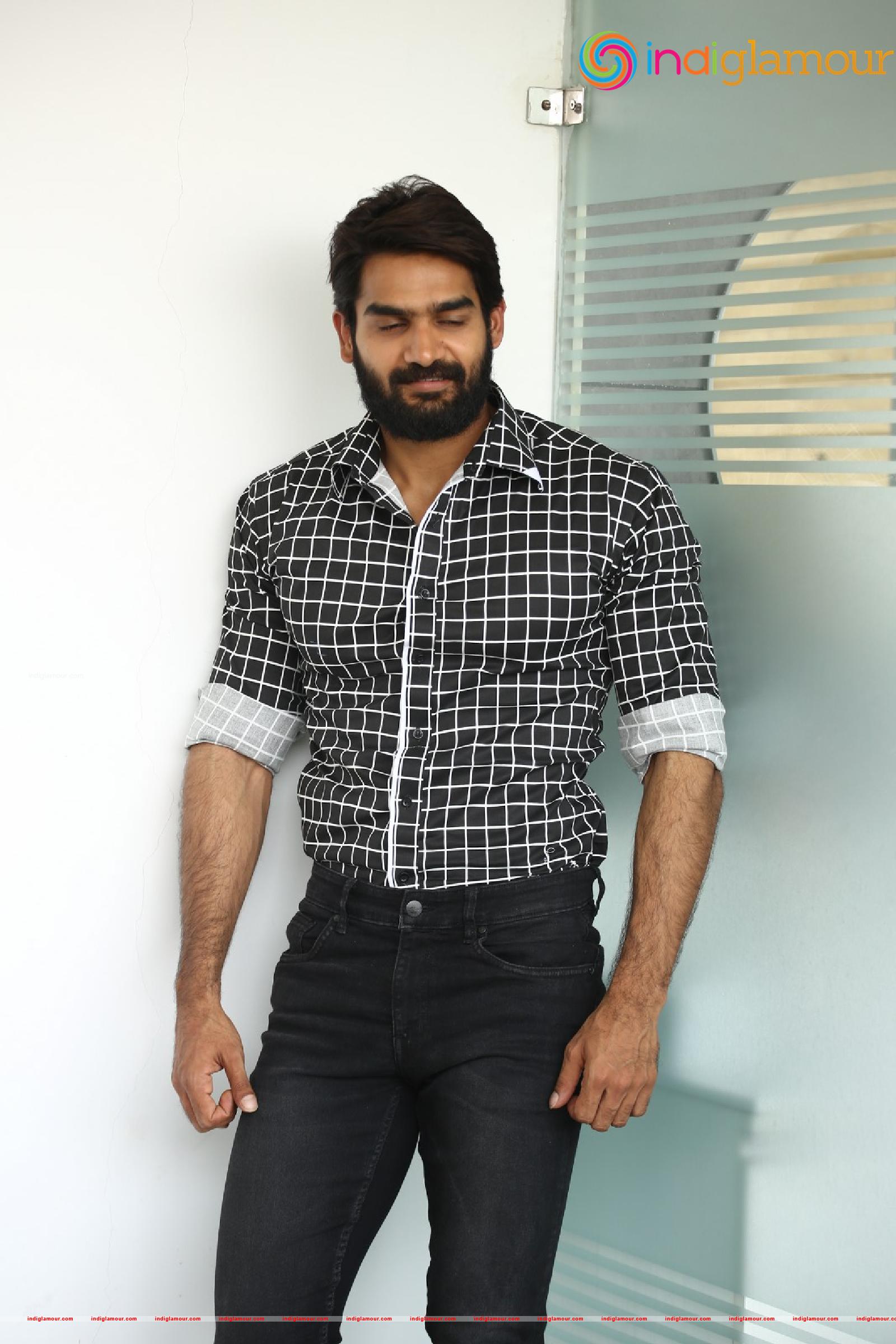Kartikeya Actor hd photo