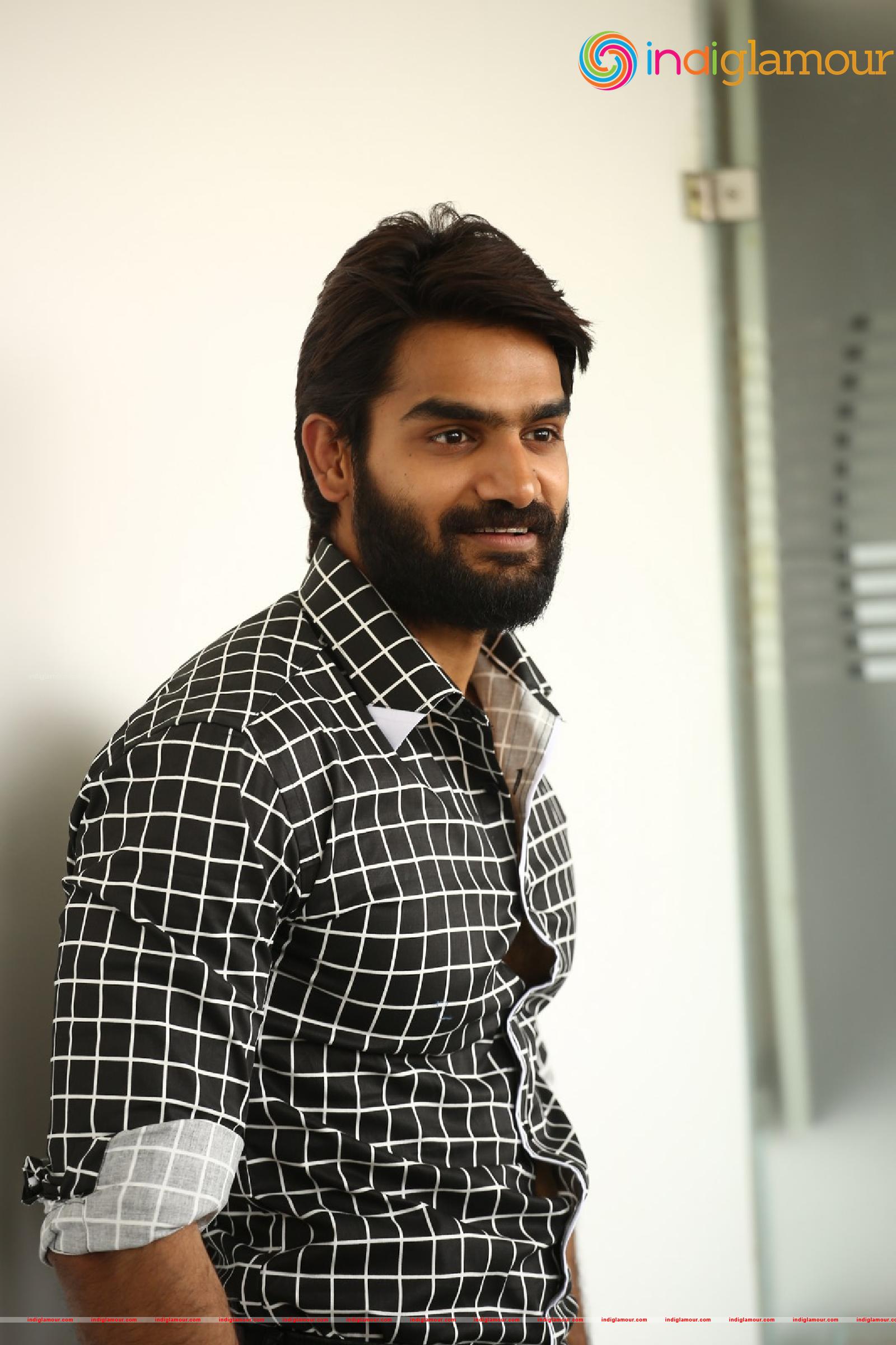 Kartikeya Actor hd photo
