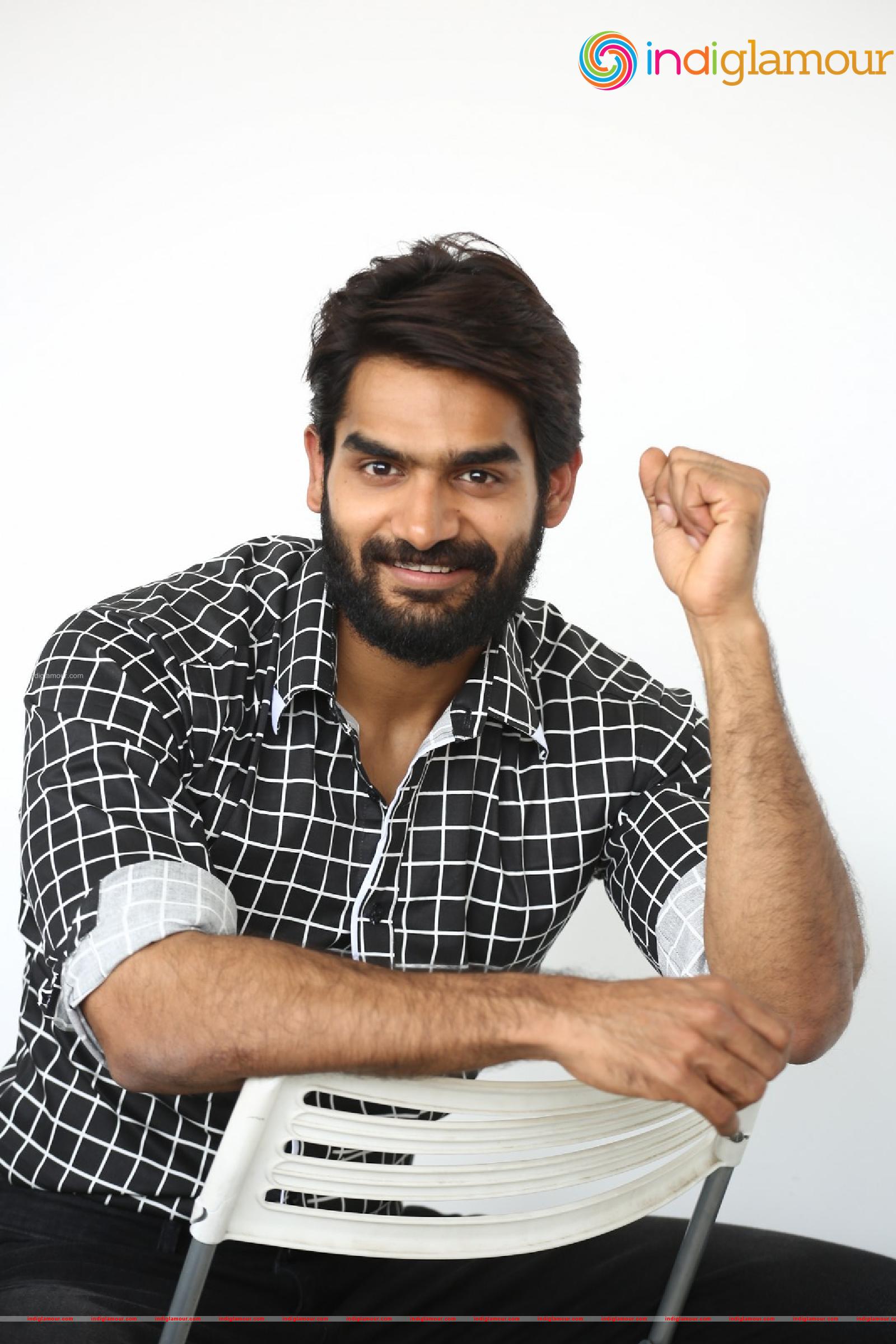 Kartikeya Actor hd photo