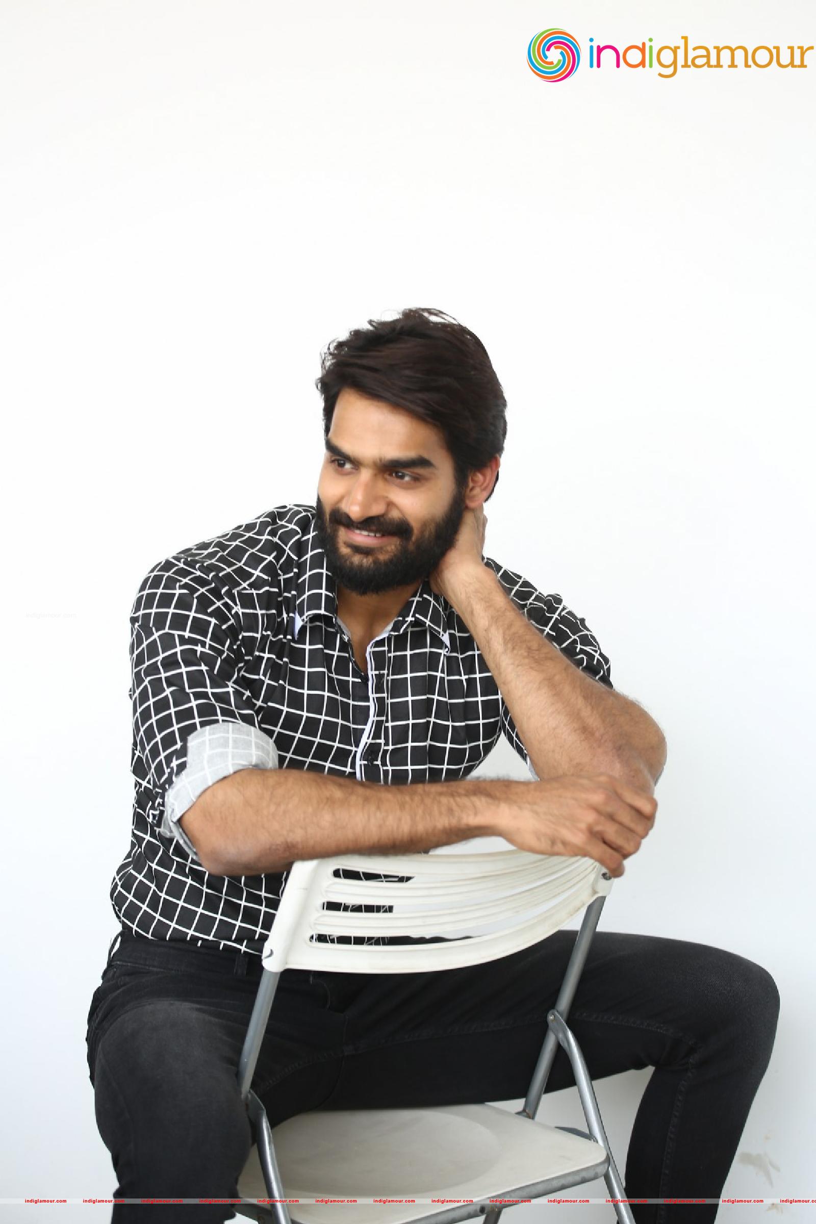 Kartikeya Actor hd photo