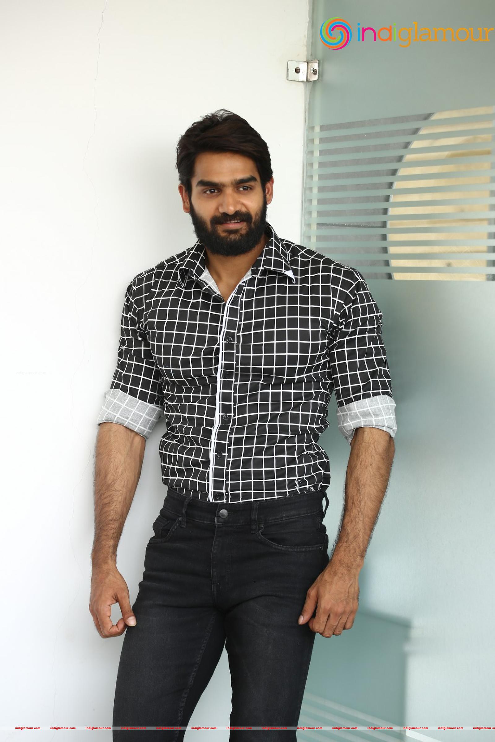 Kartikeya Actor hd photo