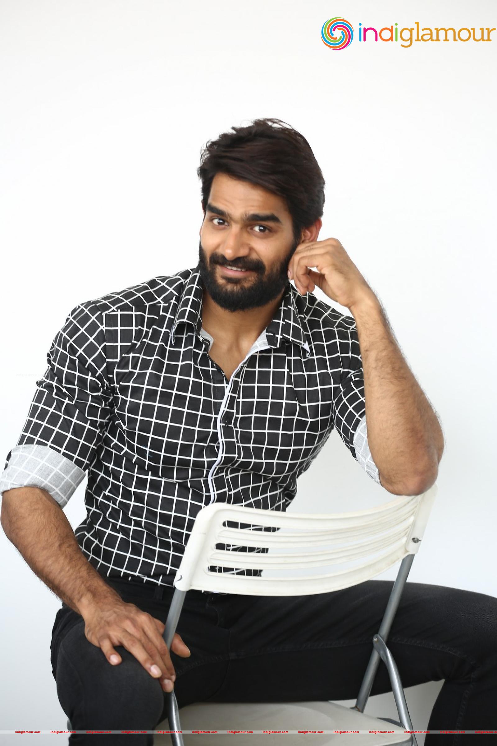 Kartikeya Actor hd photo
