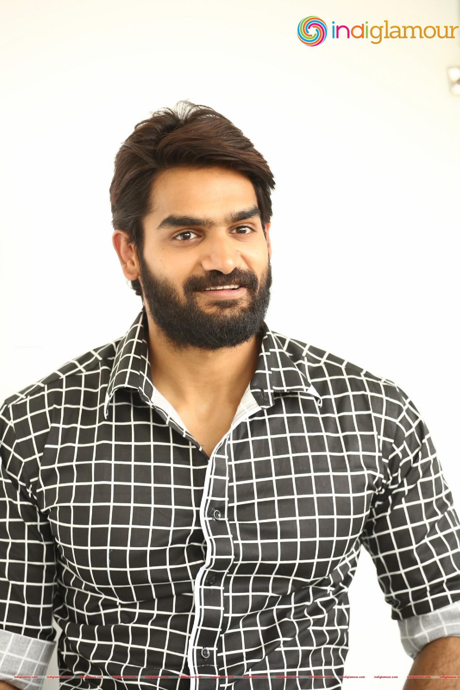 Kartikeya Actor hd photo