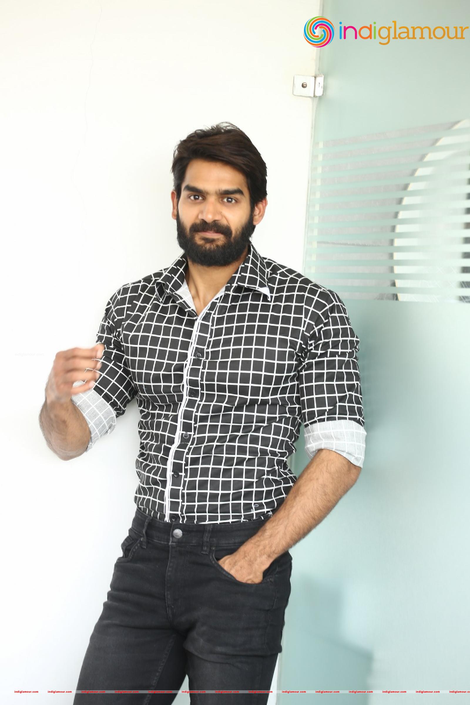 Kartikeya Actor hd photo