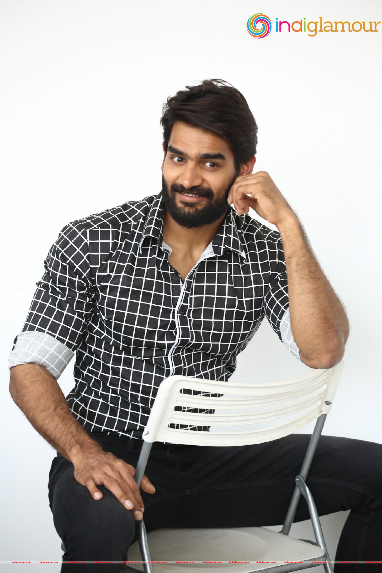 Kartikeya Actor hd photo