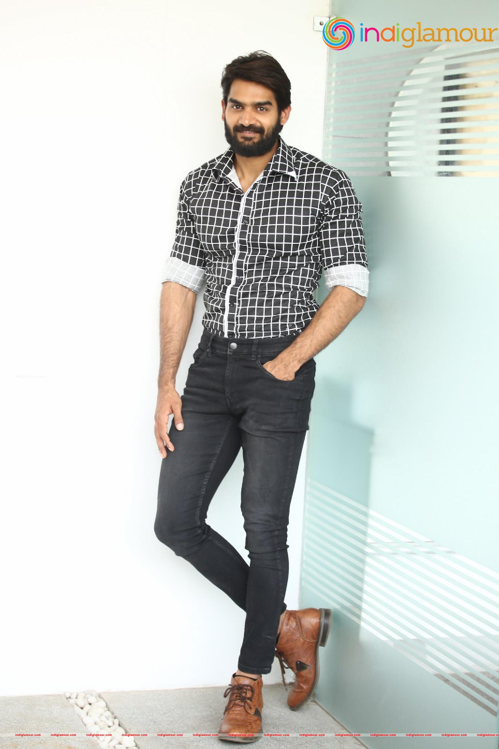 Kartikeya Actor hd photo