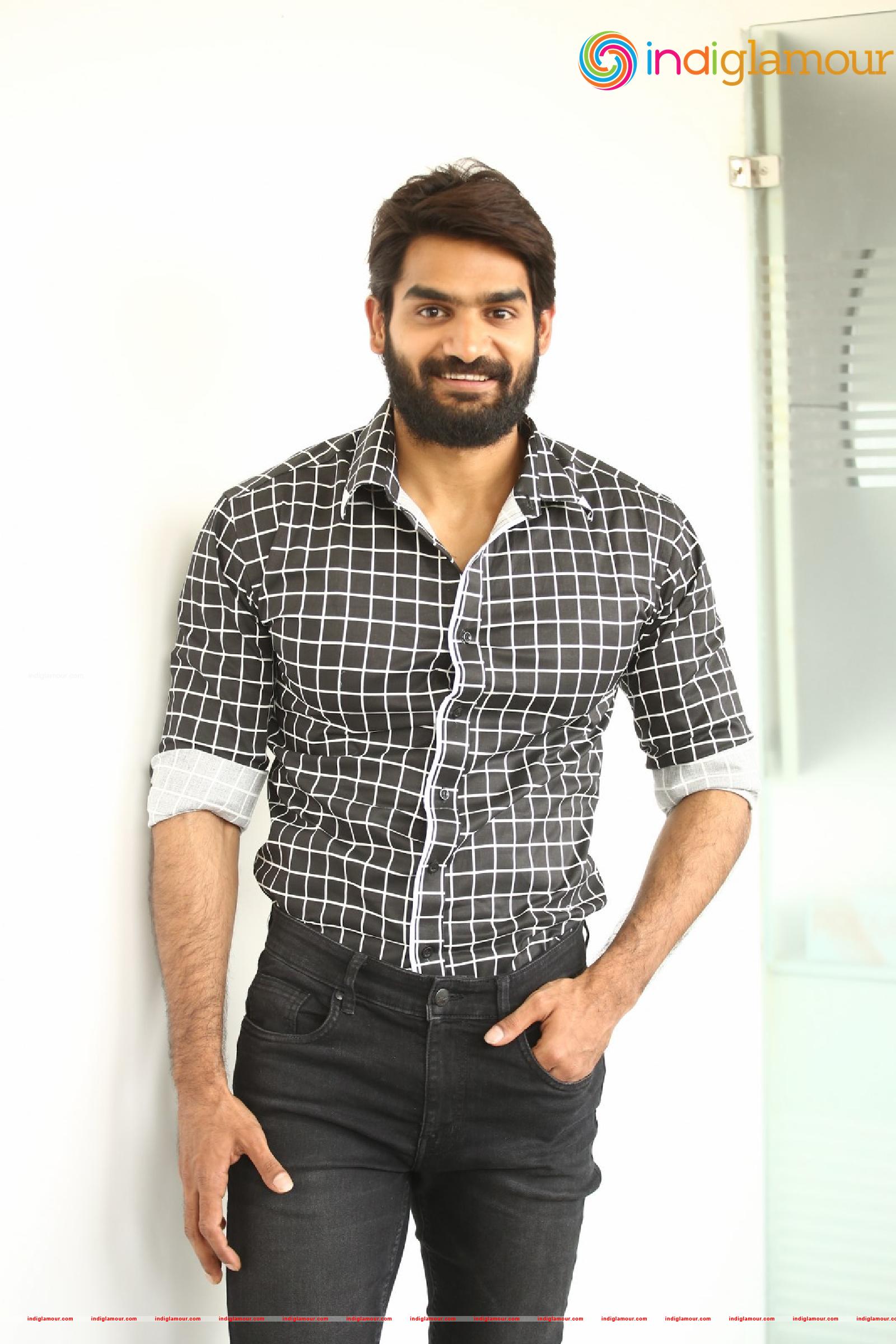 Kartikeya Actor hd photo