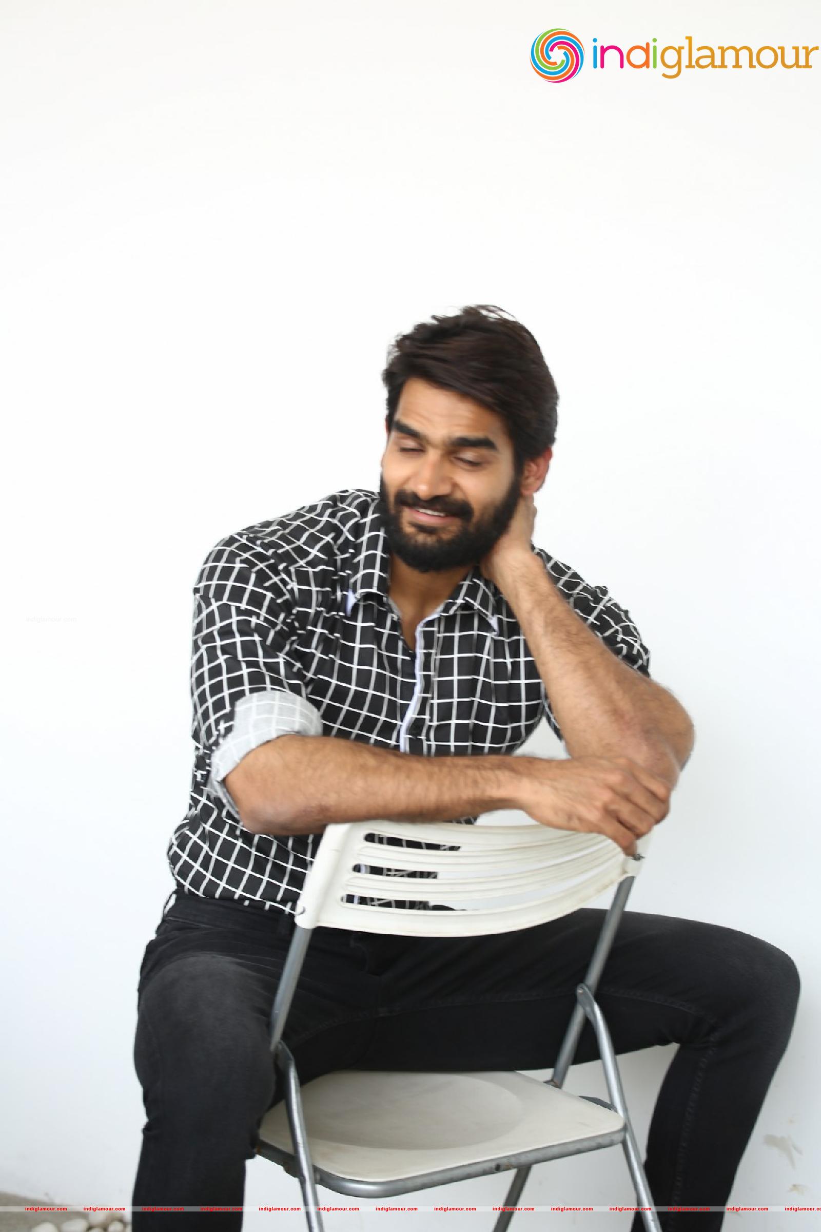 Kartikeya Actor hd photo