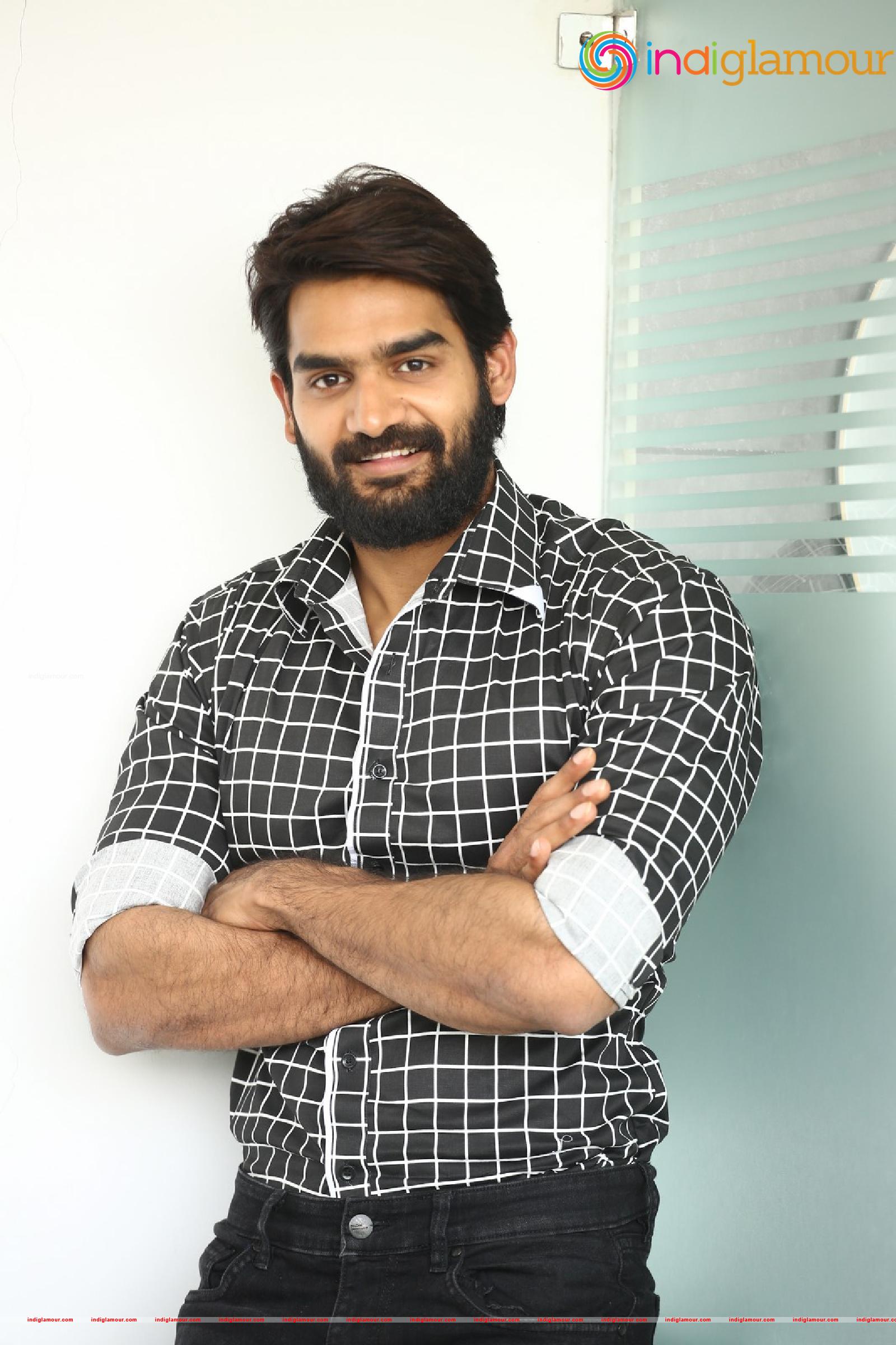 Kartikeya Actor hd photo