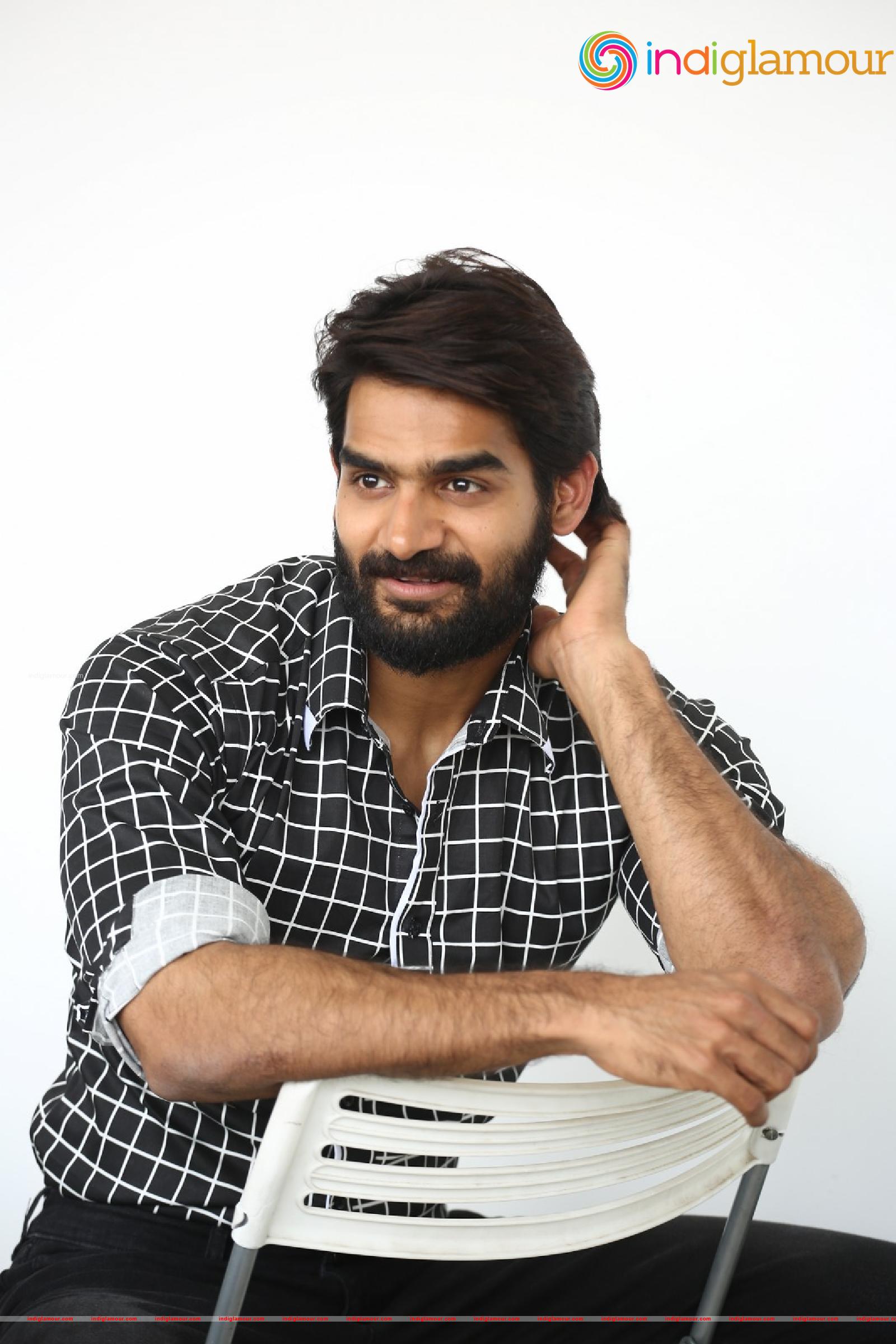 Kartikeya Actor hd photo