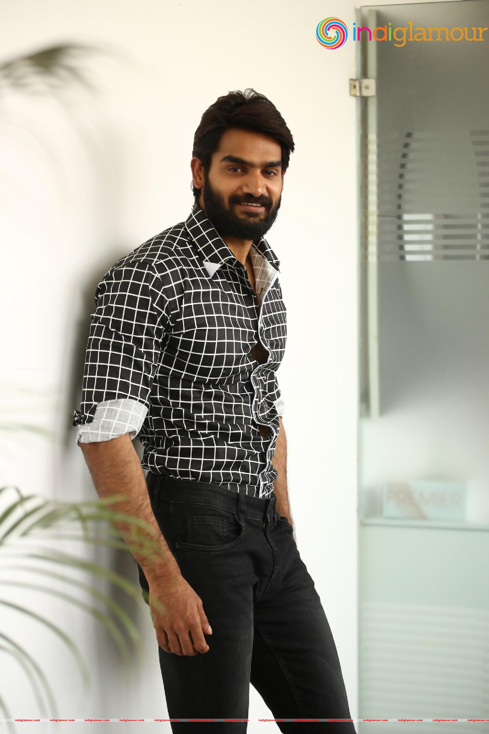 Kartikeya Actor hd photo