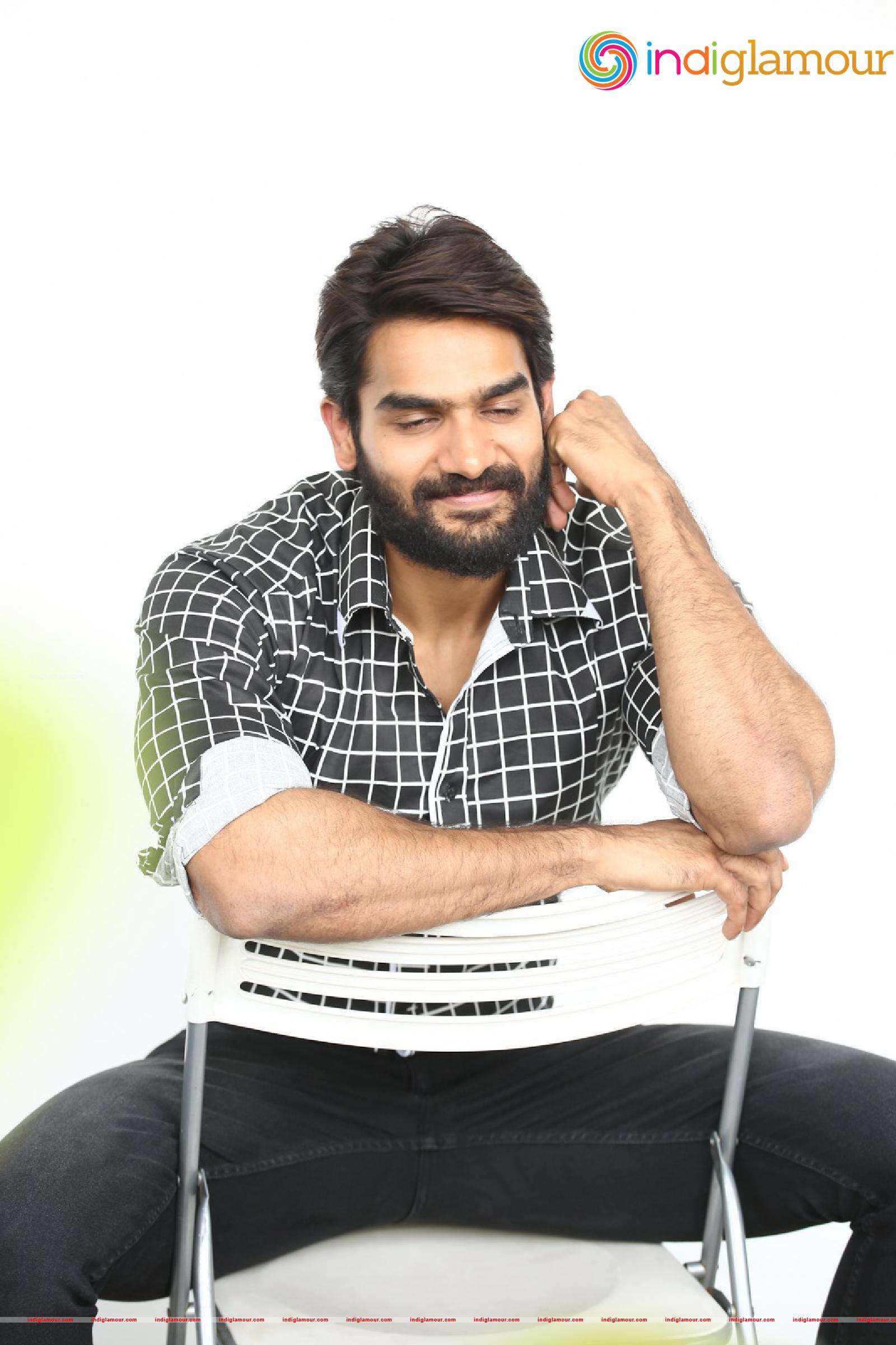 Kartikeya Actor hd photo