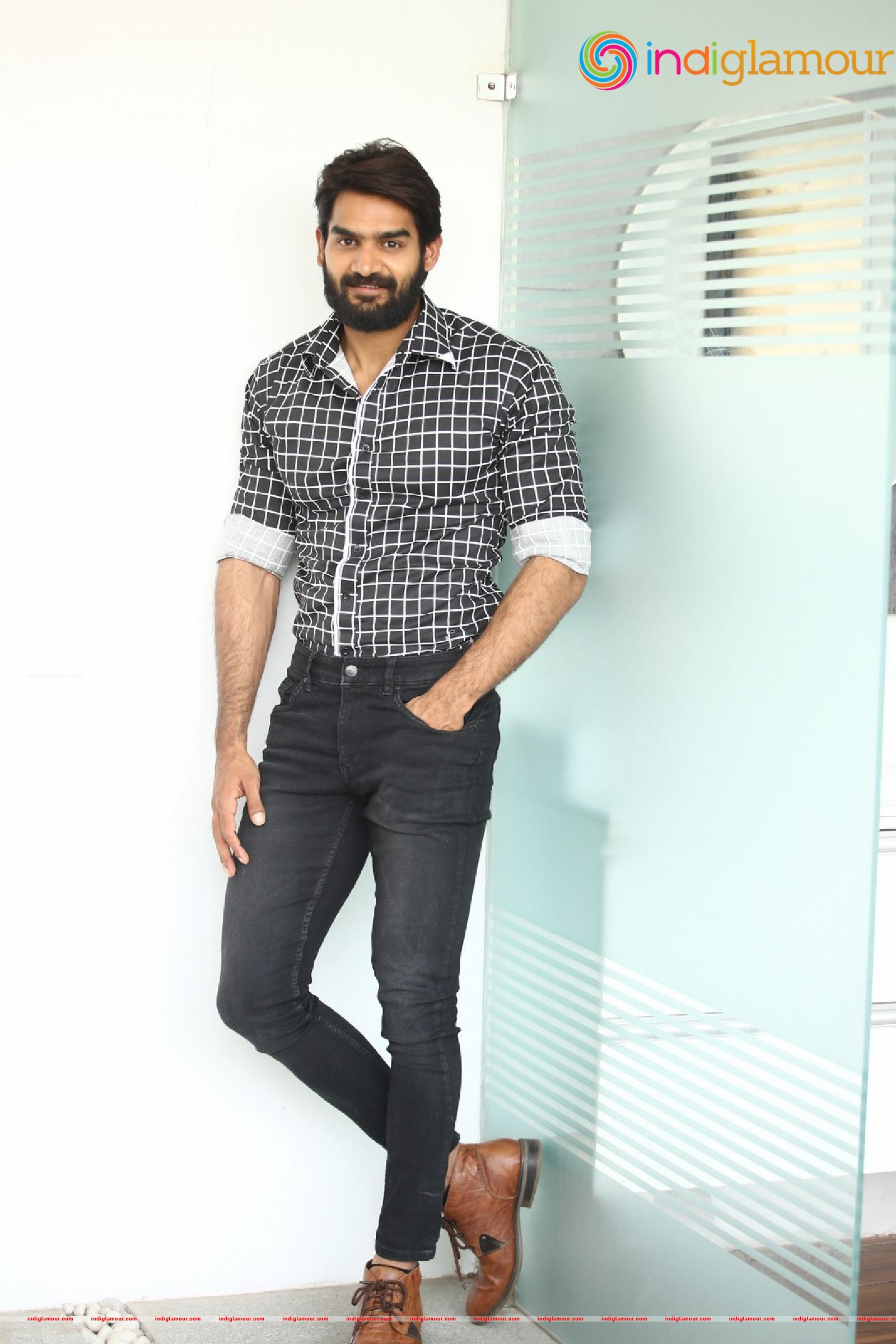 Kartikeya Actor hd photo