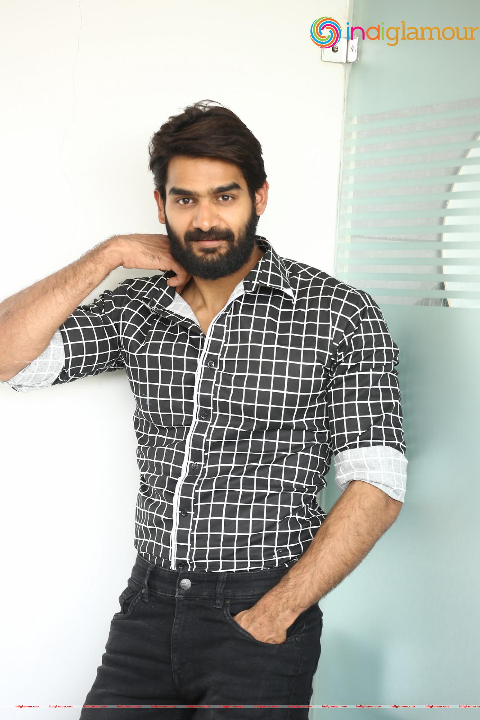Kartikeya Actor hd photo