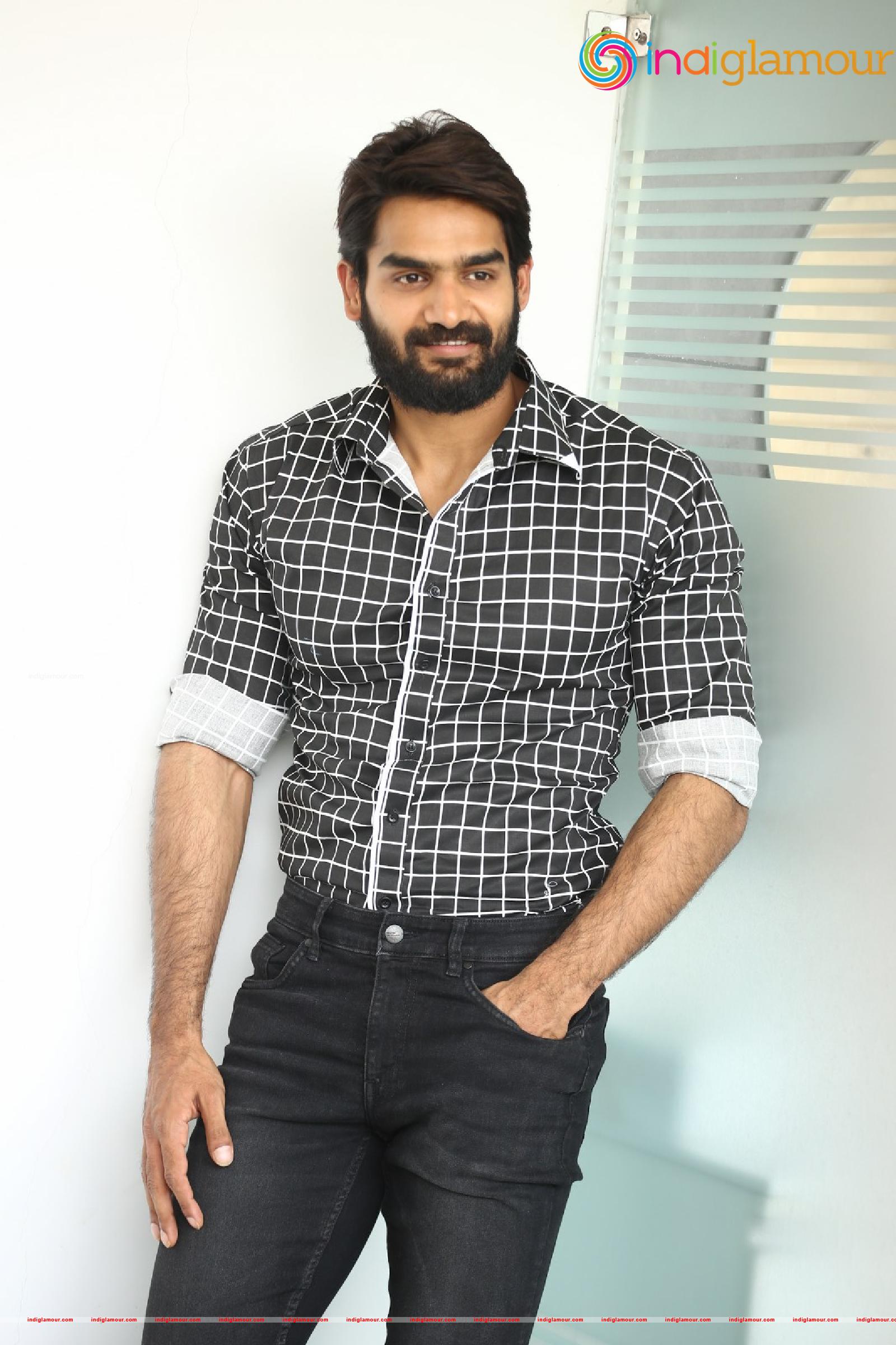 Kartikeya Actor hd photo