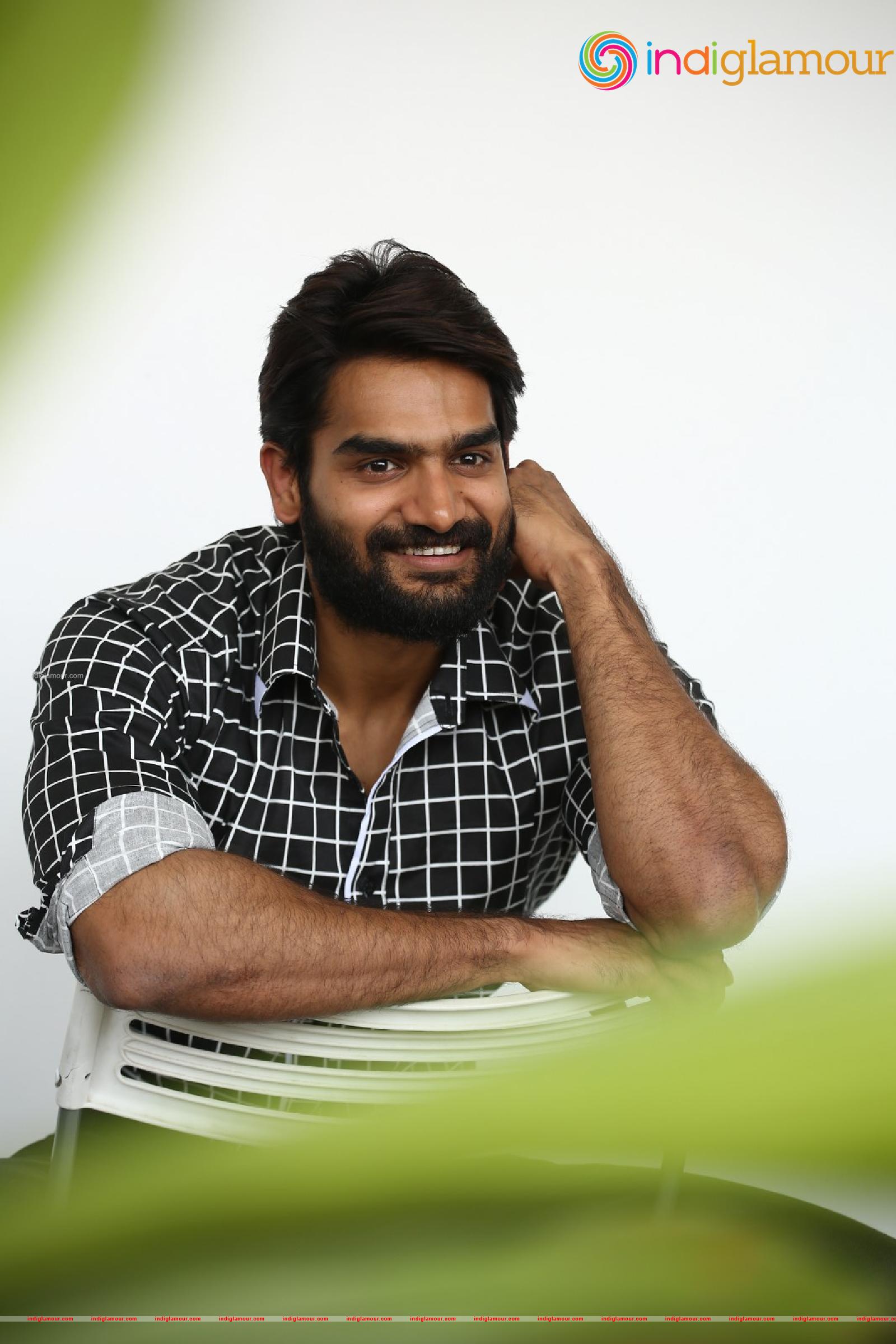 Kartikeya Actor hd photo